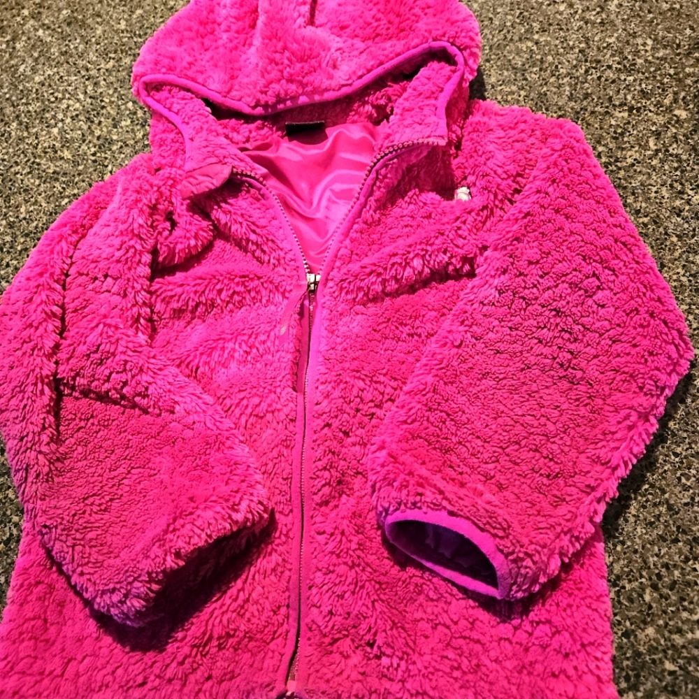 North Face kids bright pink soft jacket 💗